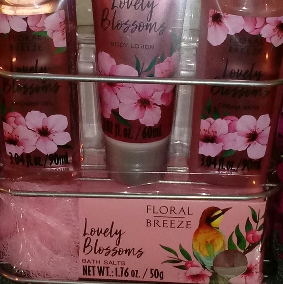 Bath set - Picture 2 of 2